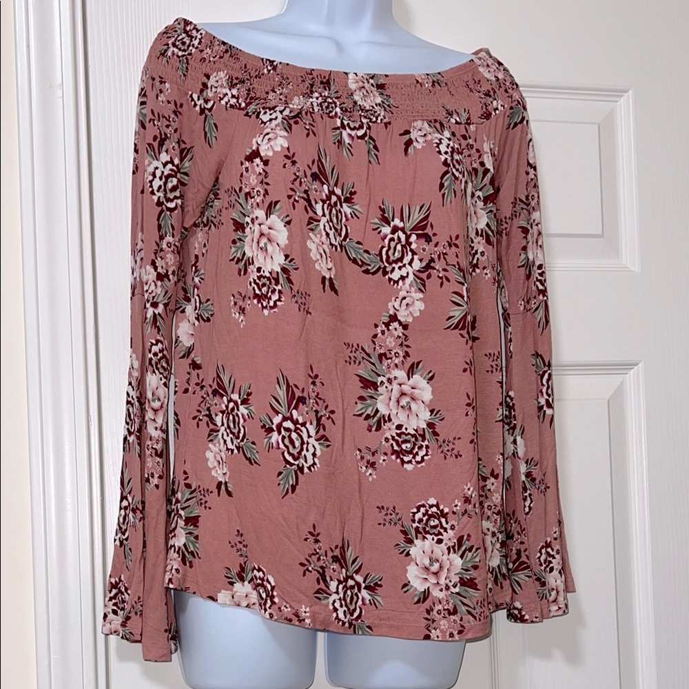 Ultra Flirt Floral Off-Shoulder Top in Pink (EUC)